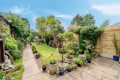 4 bedroom semi-detached house for sale, West Wickham BR4