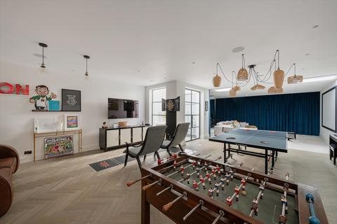 undefined, Homefield Road, London, W4