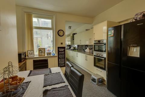undefined, Ashgrove, Greengates, Bradford, West Yorkshire, BD10