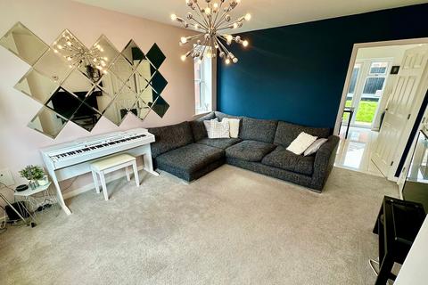 3 bedroom semi-detached house for sale, Isabella Drive, Hugglescote, LE67