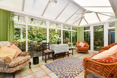 undefined, Nursery Avenue, Maidstone ME14
