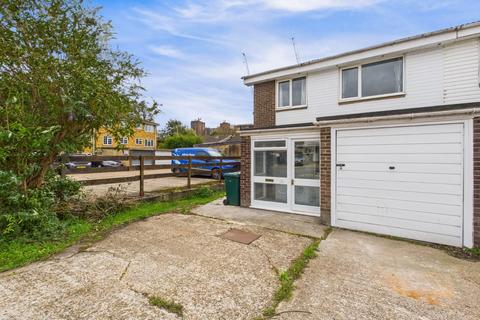 3 bedroom semi-detached house to rent, Robin Way, Staines-Upon-Thames, Middlesex, TW18