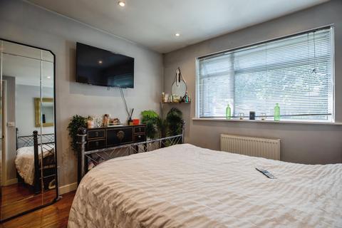 28c Enderby Street, London, SE10 9PF