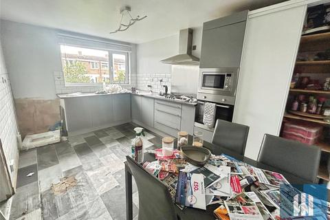 4 bedroom semi-detached house for sale, Carleton Glen, Pontefract, West Yorkshire, WF8