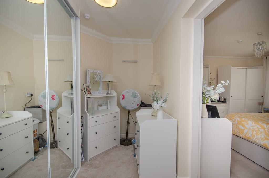 Dressing room.jpg
