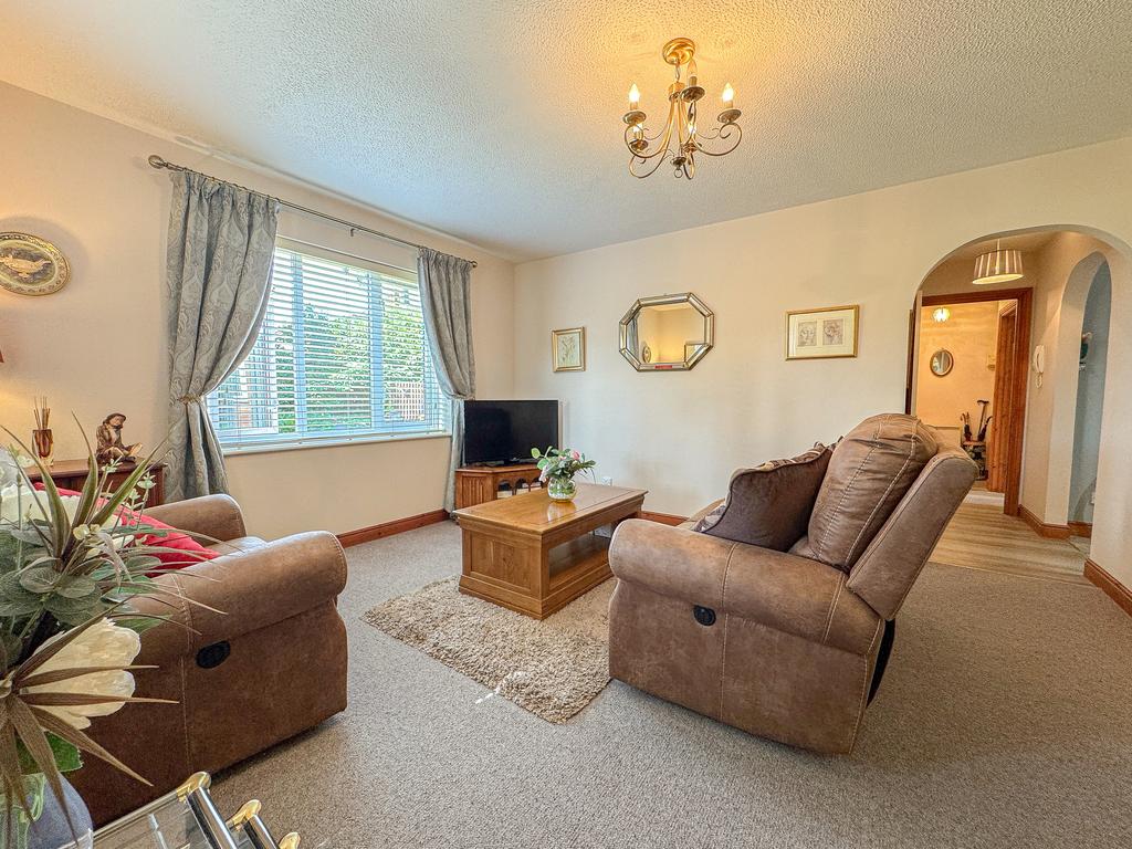 Living Room (2)