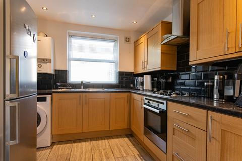 2 bedroom terraced house for sale, London SE25