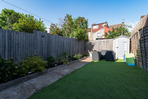 2 bedroom terraced house for sale, London SE25
