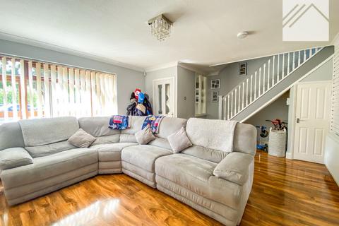 3 bedroom semi-detached house for sale, Devon Way, Canvey Island