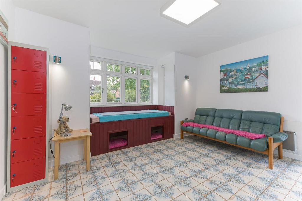 94193 Sunnyside-Forest-Road (16) low.jpg