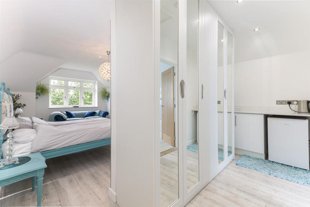 94193 Sunnyside-Forest-Road (18) low.jpg