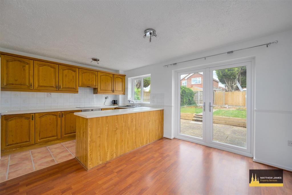 Kitchen/Dining