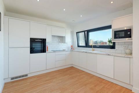 2 bedroom apartment for sale, Flat 7/5, 98 Lancefield Quay, Glasgow, G3 8JN
