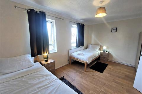 undefined, Castle Close, London E9