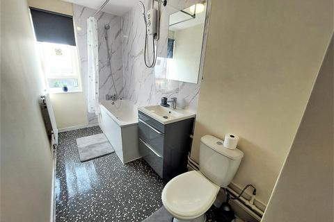 undefined, Castle Close, London E9