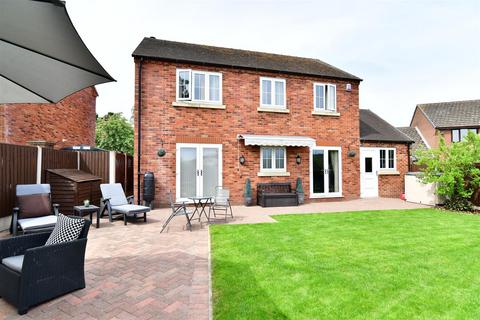 4 bedroom detached house for sale, Cheadle Road, Cheddleton