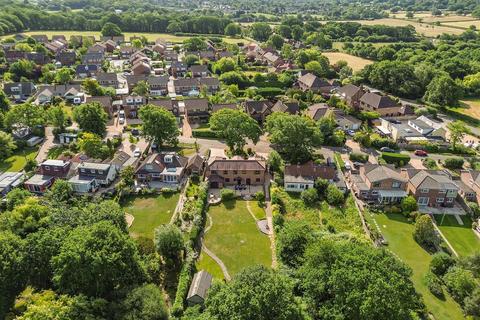 4 bedroom detached house for sale, Upper Crabbick Lane, Denmead