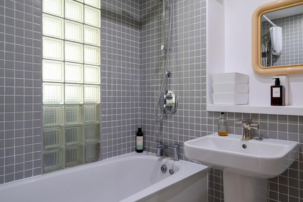285403 - Wesley Square, London W11 - high res-0...