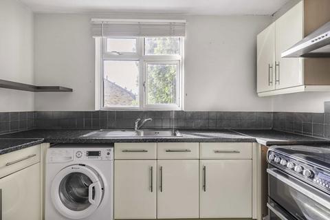 48 Park Lane, Teddington, TW11 0HX