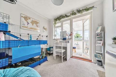 9 Field End, Kings Worthy, Winchester, SO23 7PZ