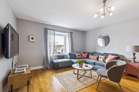2 bedroom apartment for sale, Ingram Street, Merchant City, Glasgow