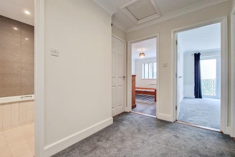 1 bedroom property for sale, 11 Suisse Apartments, St Saviour