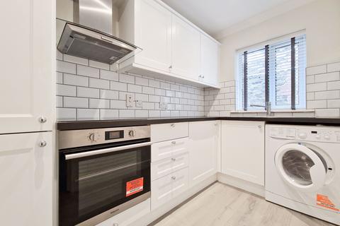 1 bedroom property for sale, 11 Suisse Apartments, St Saviour