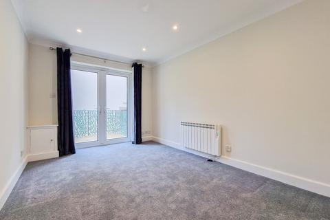 1 bedroom property for sale, 11 Suisse Apartments, St Saviour