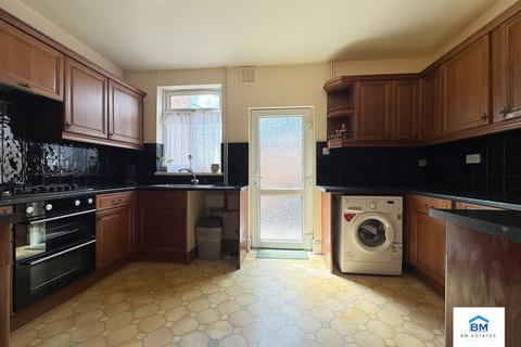 3 bedroom terraced house for sale, Windsor Avenue, Leicester LE4