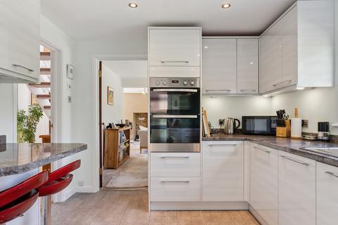 5 Ashley Park, Maidenhead, SL6 8EZ