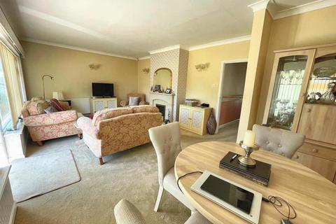 7 Furze Road, Weston-super-mare, BS22 9RX