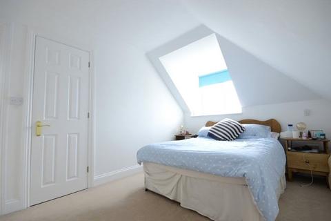 5 Eden Place, Ascot, SL5 0UJ