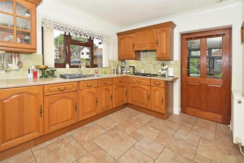 10 Kniveden Lane, Leek, ST13 5BE