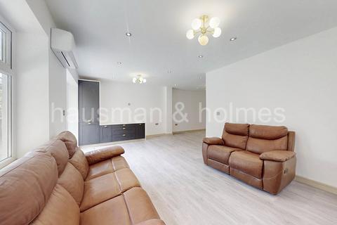 undefined, Cheyne Walk, NW4