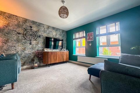 4 bedroom semi-detached house for sale, First Field Way, Patchway, Bristol, Gloucestershire, BS34