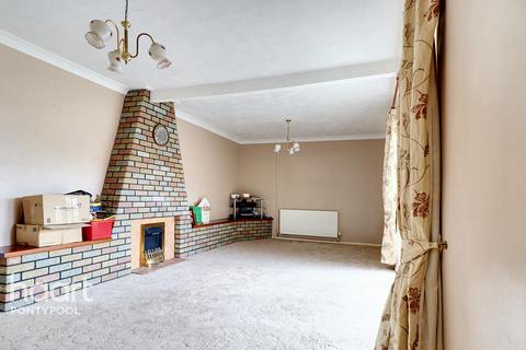 undefined, Usk Road, Pontypool