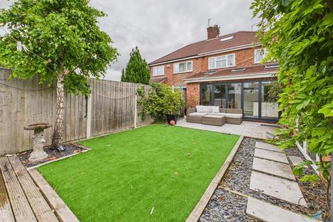 undefined, Cross Lane, Wirral CH63