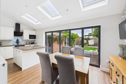 undefined, Cross Lane, Wirral CH63