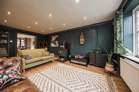 5 bedroom detached house for sale, Polley Close, Pembury