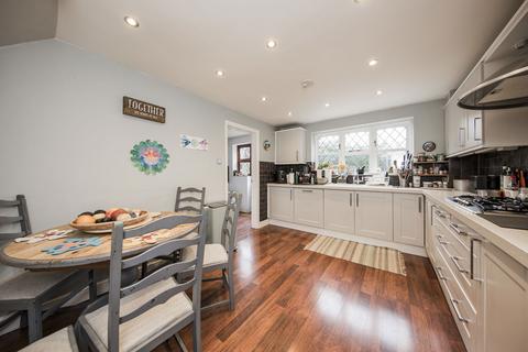 5 bedroom detached house for sale, Polley Close, Pembury