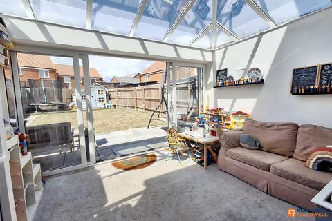 38 Brutus Close, Stanground South, Peterborough, PE2 8WP