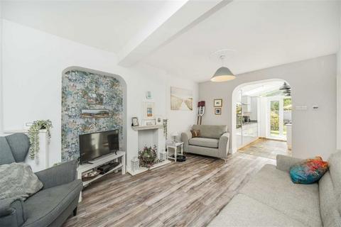51 Washington Road, London, SW13 9BQ