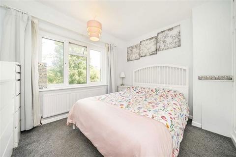 51 Washington Road, London, SW13 9BQ