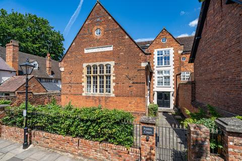 1 bedroom flat for sale, Pebble Court, Aylesbury HP20