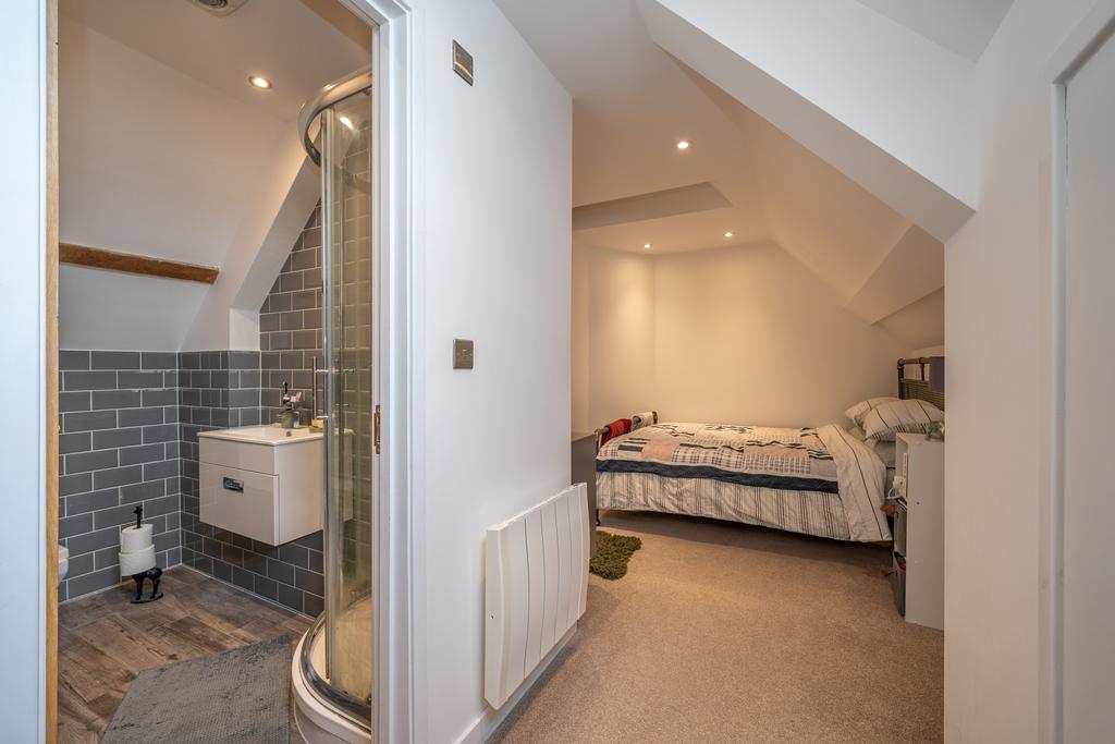 14-Pebble-Court-06523