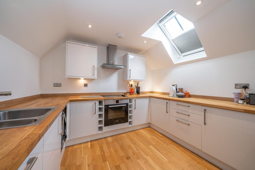 14-Pebble-Court-06550