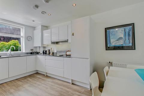 9 Reservoir Way, London, NW10 3AY