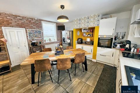 undefined, Union Road, Liversedge