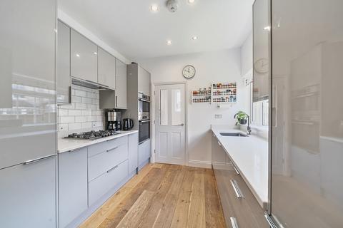 17 Wrotham Road, Barnet, EN5 4LE
