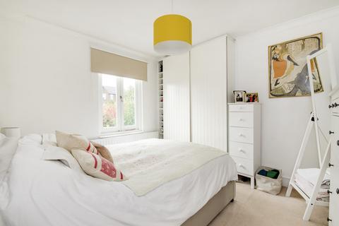 2 bedroom apartment for sale, Clifford Gardens, London NW10